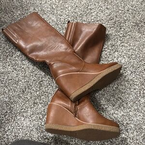 Zodiac Brown Leather Wedge Shoes